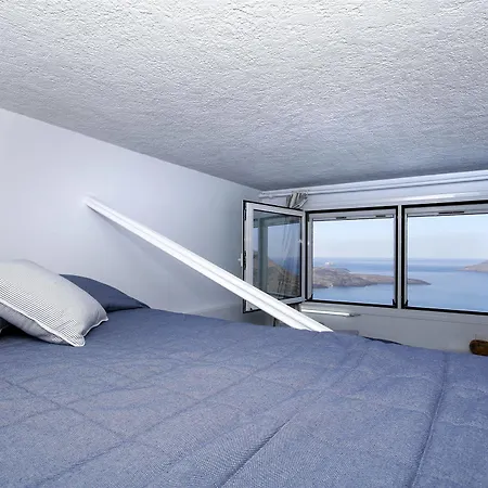 Kafieris Blue 3* Fira (Santorini)