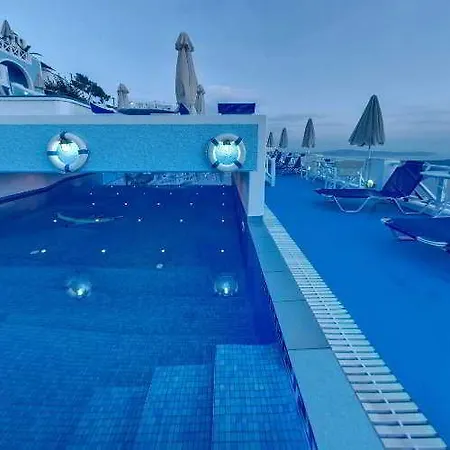 Kafieris Blue 3* 산토리니